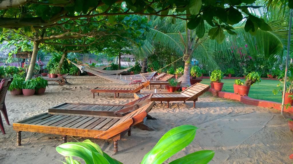 Palm Tree Anex Hotel Varkala Exterior photo