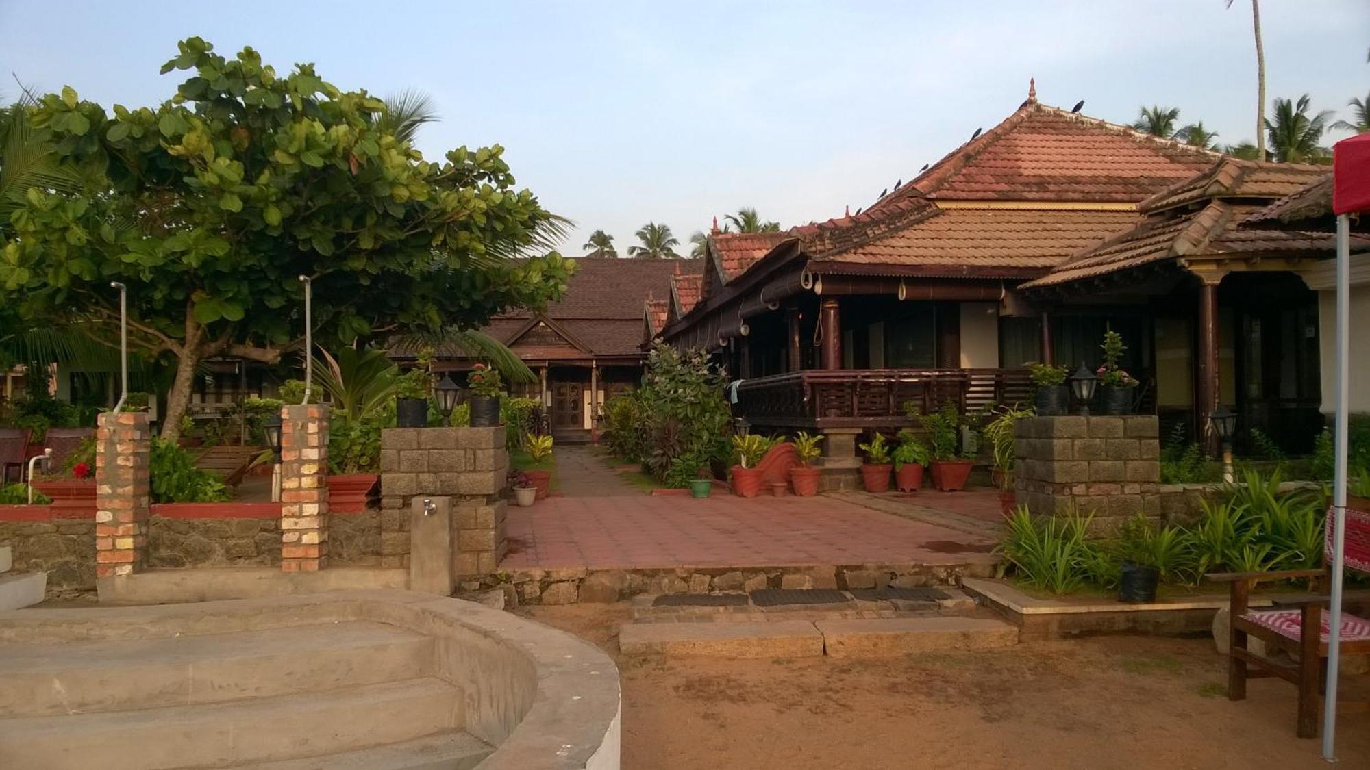 Palm Tree Anex Hotel Varkala Exterior photo