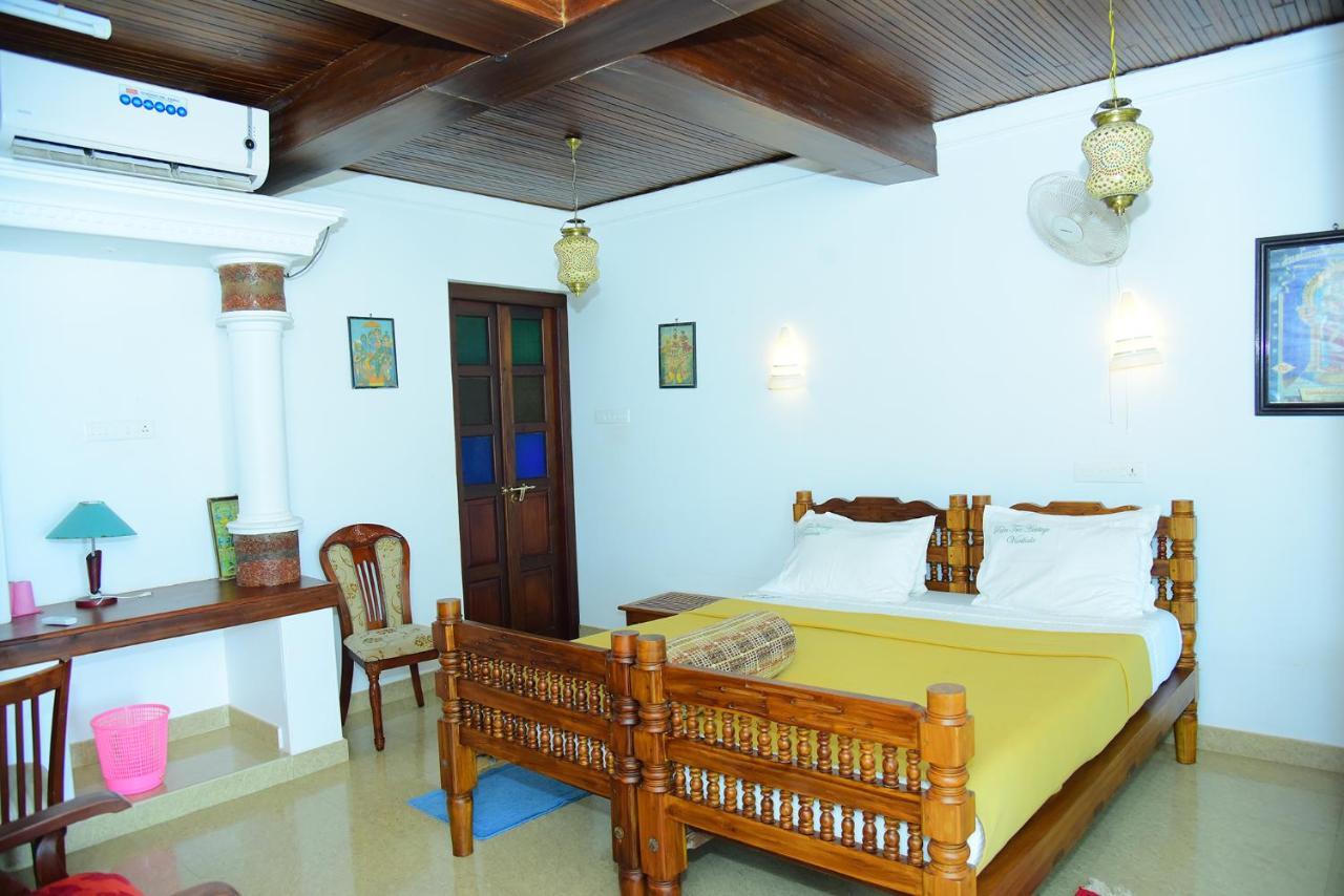 Palm Tree Anex Hotel Varkala Exterior photo